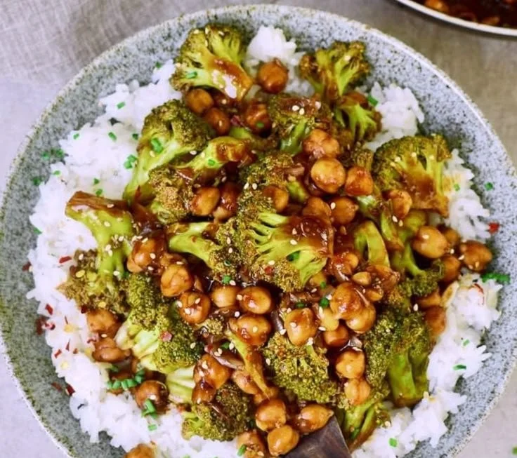 Broccoli Stir Fry with Chickpeas