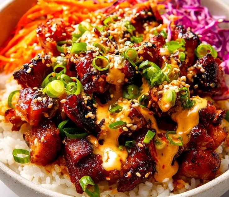 Easy Korean BBQ Chicken bowls with spicy gochujang cream sauce