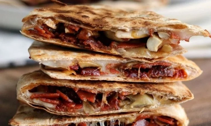 Pizza Quesadilla