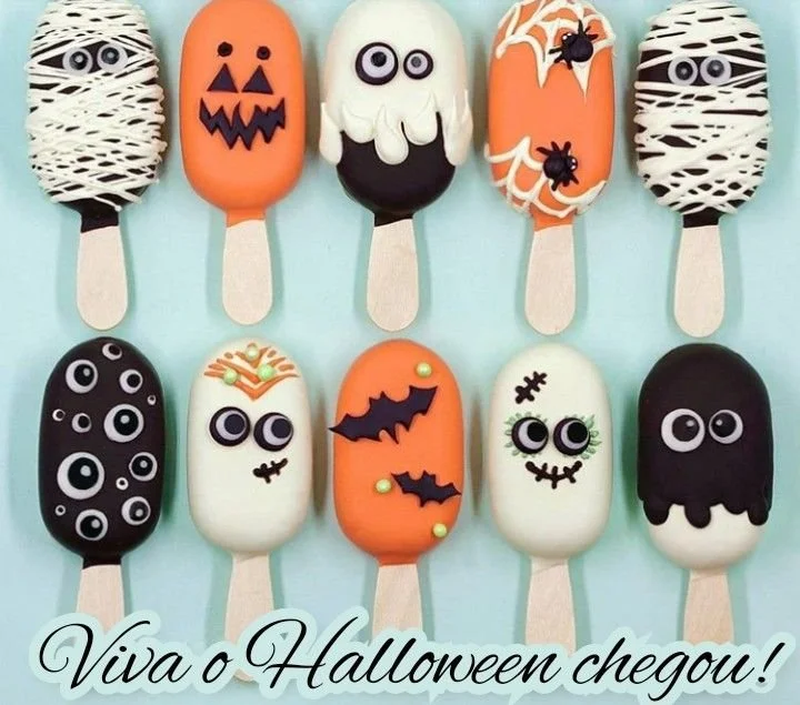 Black and White Halloween Cake Pops decorated for festive celebrations