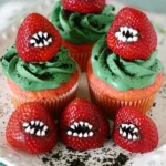 halloween cupcakes with green frosting and strawbe 2026 08 06 192308 1